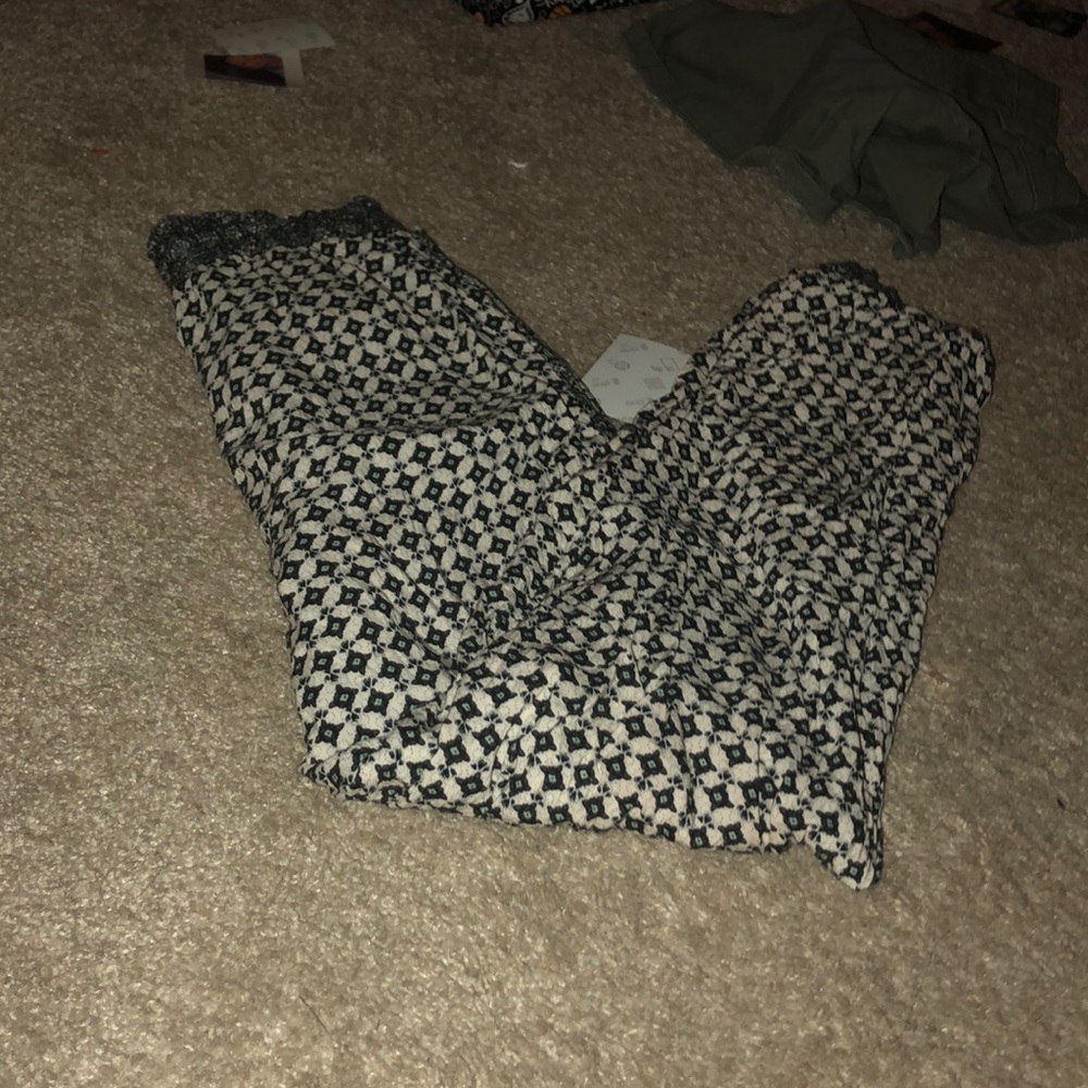 Joggers - Picture 2 of 4